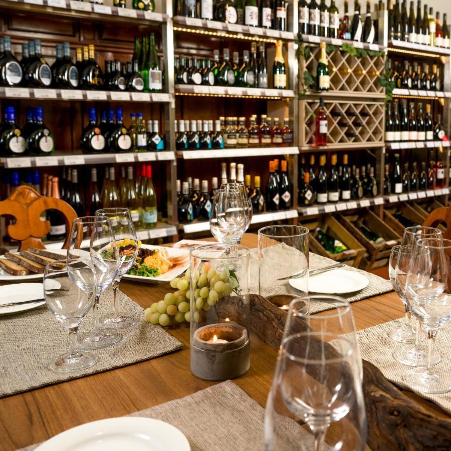 Spundloch- Das Hotel & Weinrestaurant Veitshochheim Luaran gambar