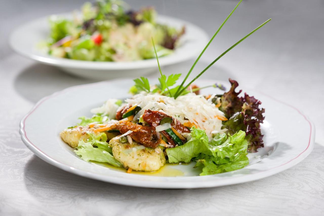 Spundloch- Das Hotel & Weinrestaurant Veitshochheim Luaran gambar