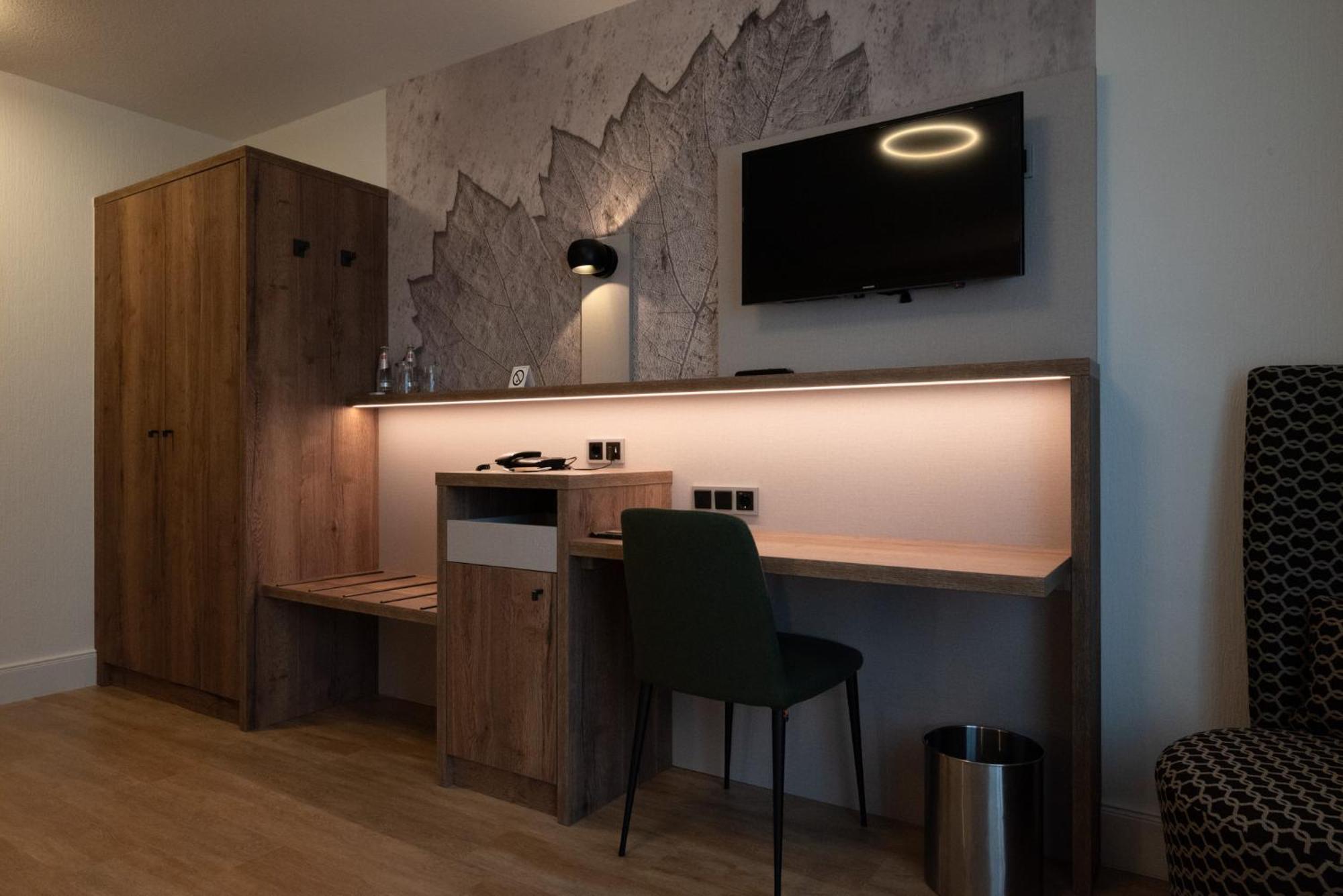 Spundloch- Das Hotel & Weinrestaurant Veitshochheim Luaran gambar