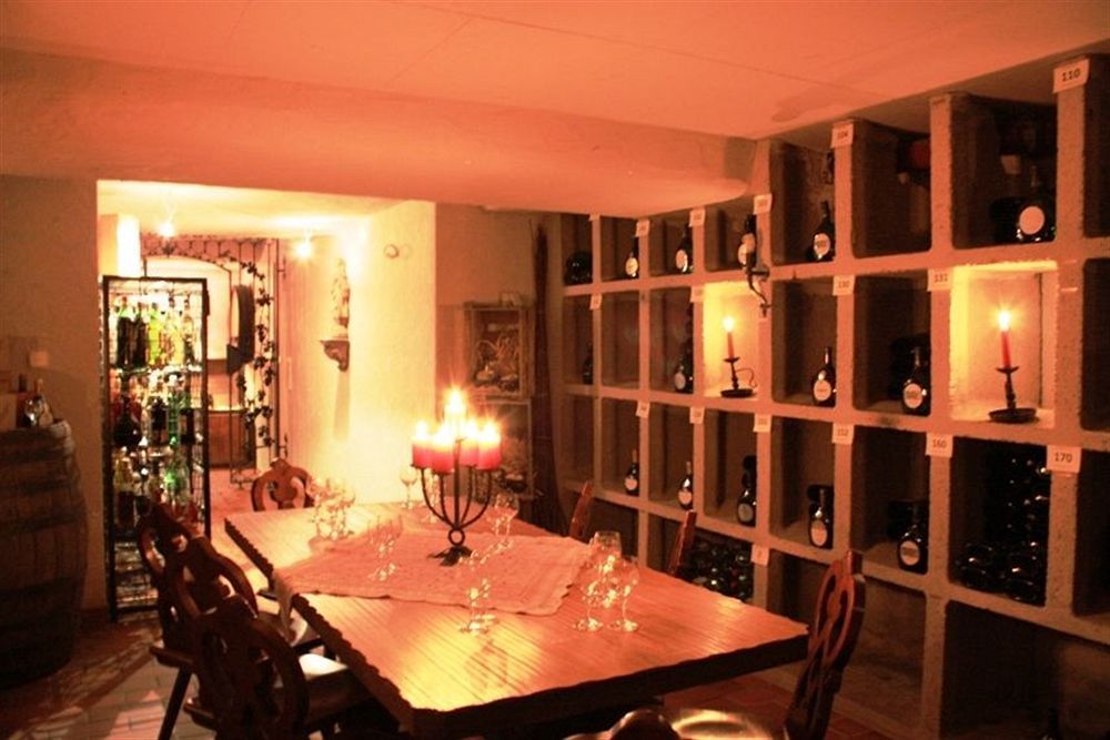 Spundloch- Das Hotel & Weinrestaurant Veitshochheim Luaran gambar